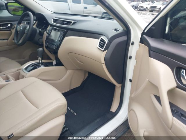 JN8AT2MT0GW007506 Nissan ROGUE SV