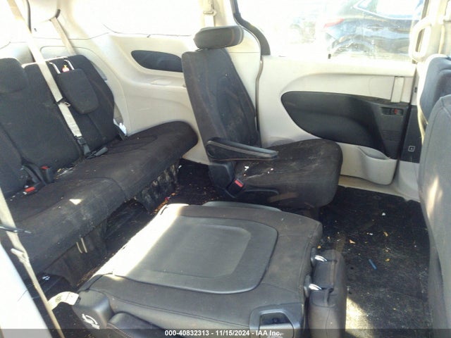 Chrysler Pacifica Touring Plus 2017 2C4RC1BG2HR785251 Image 8