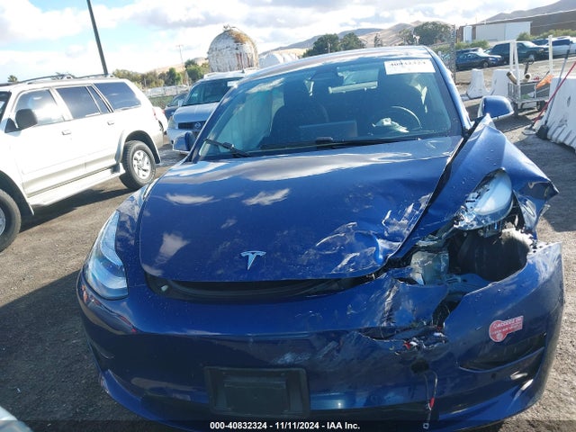 Tesla Model 3 Long Range/mid Range 2018 5YJ3E1EA1JF043156 Image 12