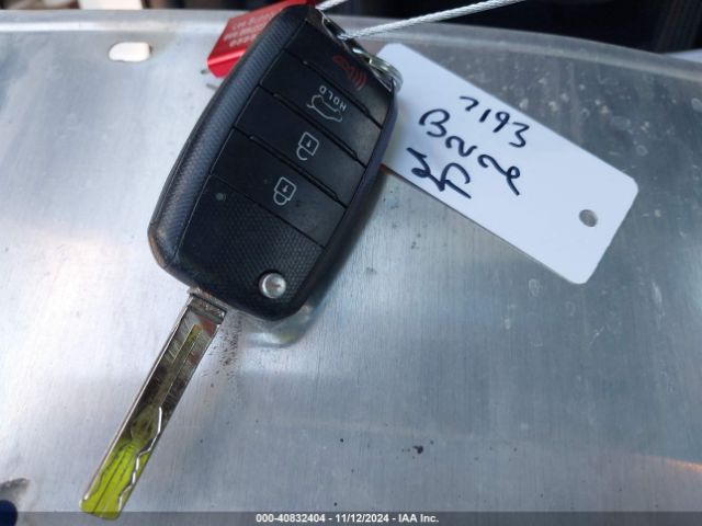 KNDJN2A20F7120317 KIA Soul !