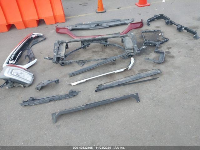 3GTU2NEC4HG356583 GMC Sierra 1500 Slt