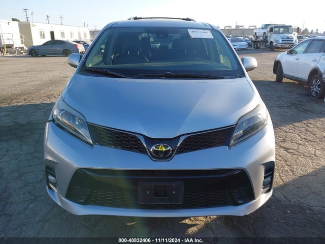 Toyota Sienna Se 8 Passenger 2018 5TDXZ3DC7JS964815 Image 12