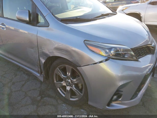 Toyota Sienna Se 8 Passenger 2018 5TDXZ3DC7JS964815 Image 6