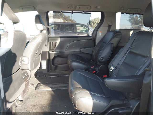 Toyota Sienna Se 8 Passenger 2018 5TDXZ3DC7JS964815 Image 8