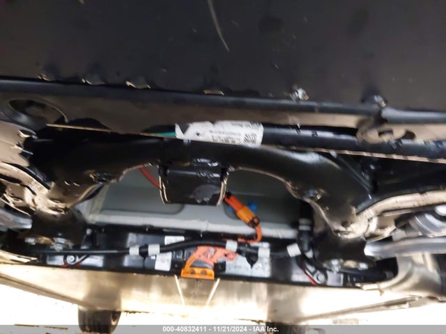 2024 TESLA MODEL Y 7SAYGDEDXRF102795 Photo 5
