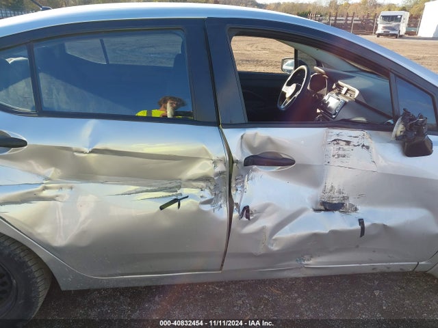 Nissan VERSA S 2020 3N1CN8DV7LL860023 Image 13