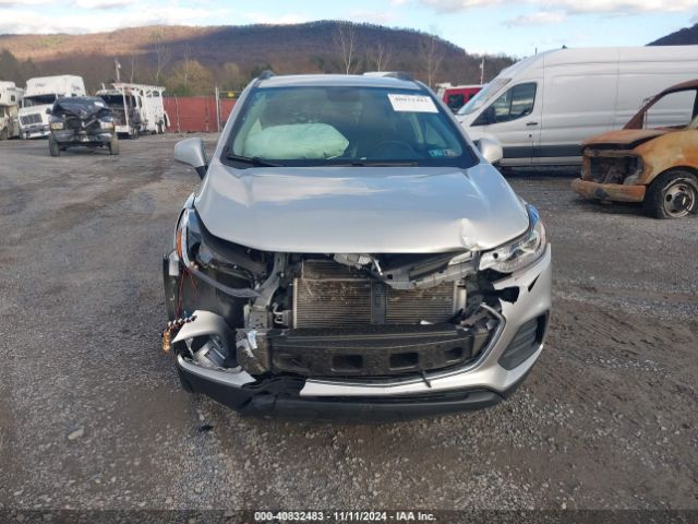 KL7CJPSM4NB542424 Chevrolet Trax Awd Lt