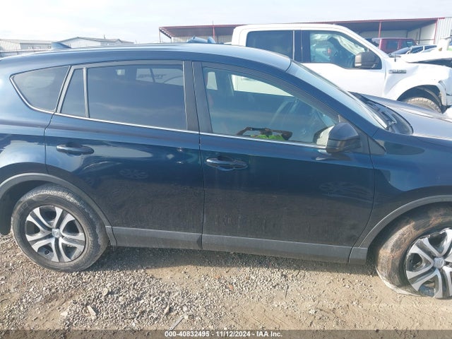 Toyota RAV4 LE 2018 JTMBFREV9JJ239087 Image 13