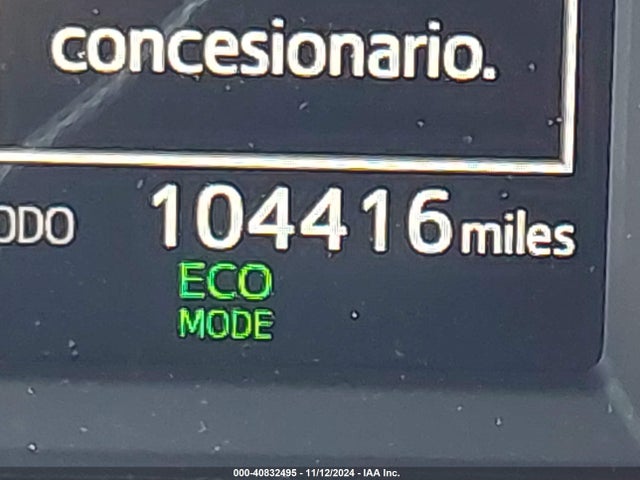 Toyota RAV4 LE 2018 JTMBFREV9JJ239087 Image 15