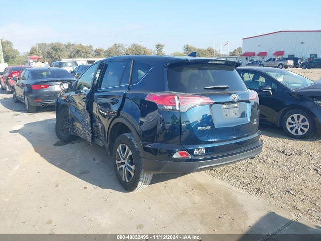 Toyota RAV4 LE 2018 JTMBFREV9JJ239087 Image 3