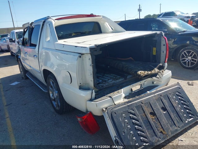 2007 CADILLAC ESCALADE EXT 3GYFK62867G181972 Photo 2