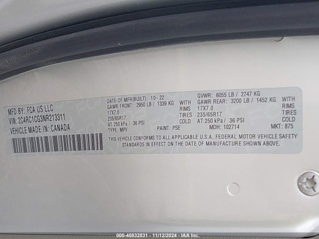 2C4RC1CG3NR213311 Chrysler Voyager Lx
