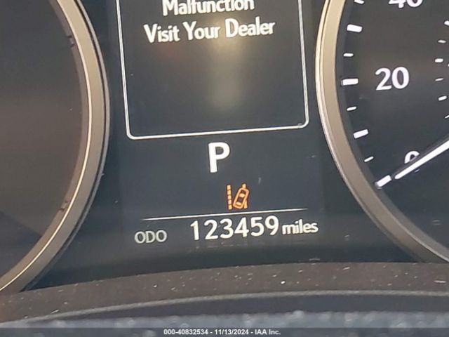 JTJBJRBZ2J2092253 Lexus NX 300H
