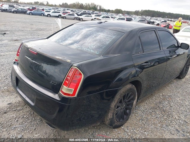 Chrysler 300 2014 2C3CCAAG3EH156689 Image 14