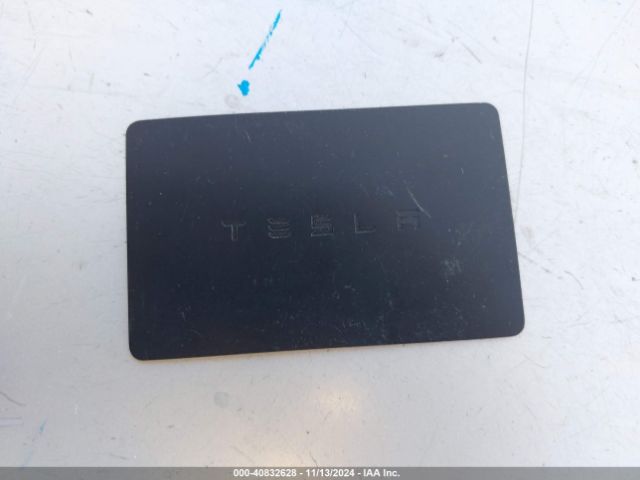 5YJ3E1EA5JF010774 Tesla Model 3 Long Range/mid Range