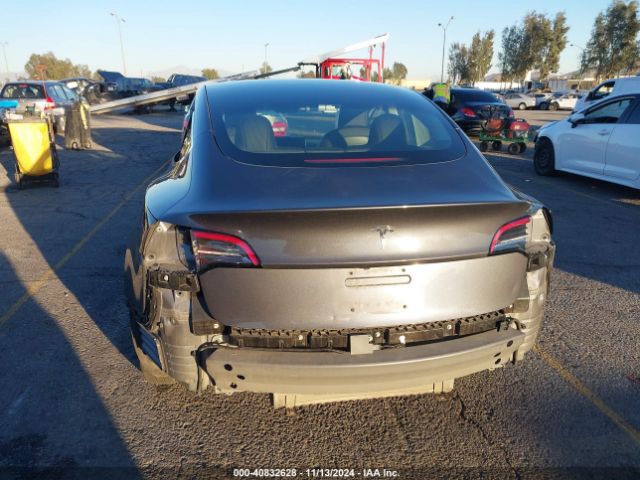 5YJ3E1EA5JF010774 Tesla Model 3 Long Range/mid Range