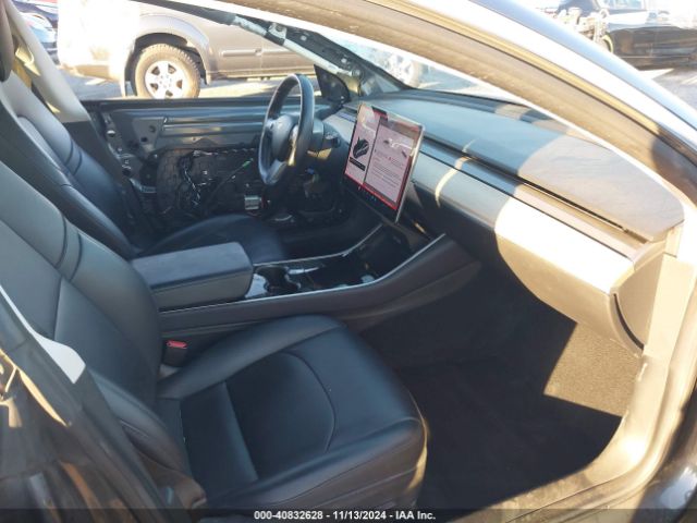 5YJ3E1EA5JF010774 Tesla Model 3 Long Range/mid Range