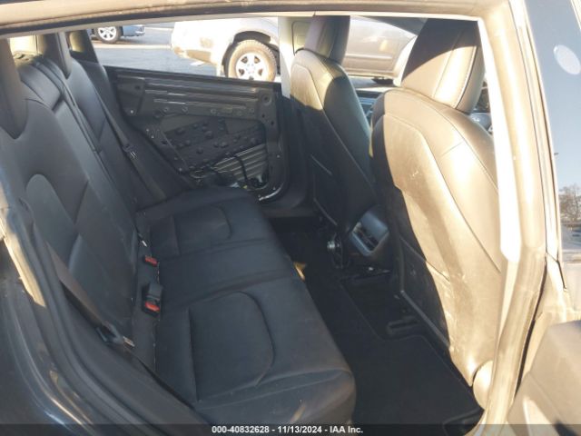 5YJ3E1EA5JF010774 Tesla Model 3 Long Range/mid Range