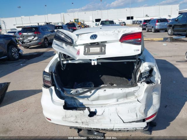 3VW2B7AJ7JM254688 Volkswagen Jetta 1.4t S