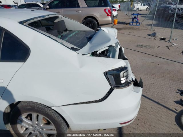 3VW2B7AJ7JM254688 Volkswagen Jetta 1.4t S