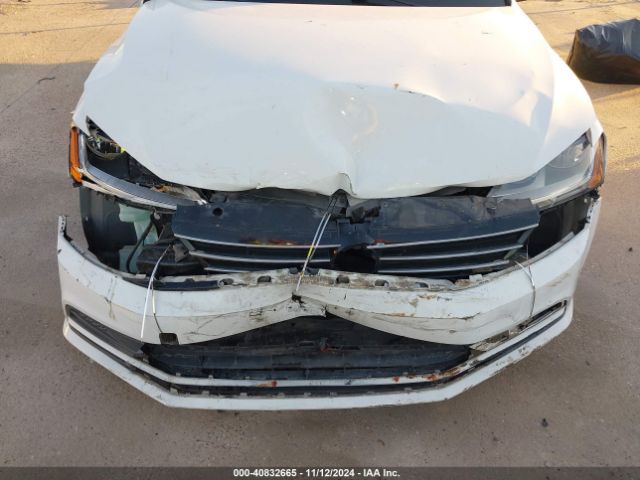 3VW2B7AJ7JM254688 Volkswagen Jetta 1.4t S