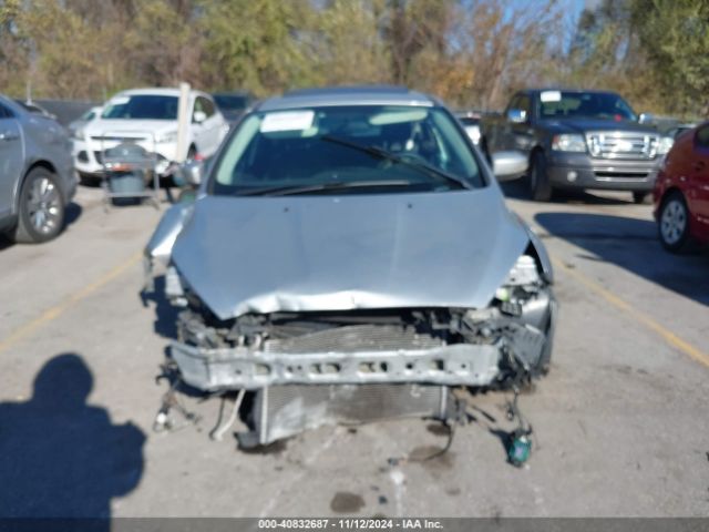 1FADP3N24JL275210 Ford Focus Titanium