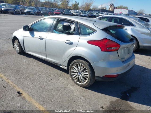 1FADP3N24JL275210 Ford Focus Titanium