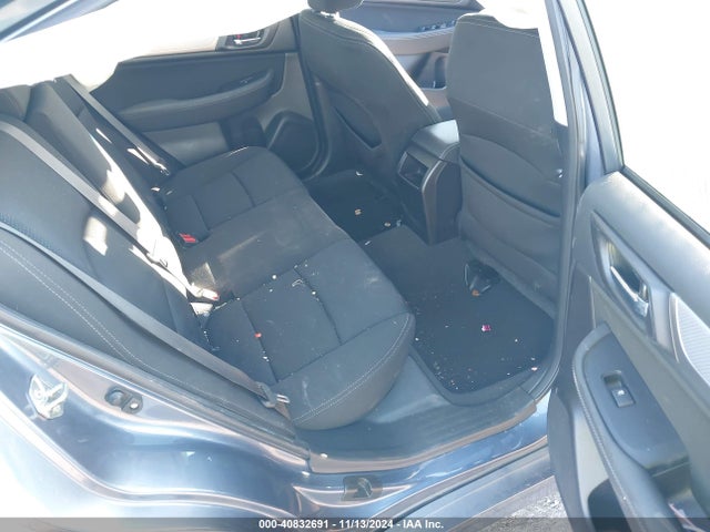 Subaru Legacy 2.5i Premium 2017 4S3BNAH67H3054754 Image 8