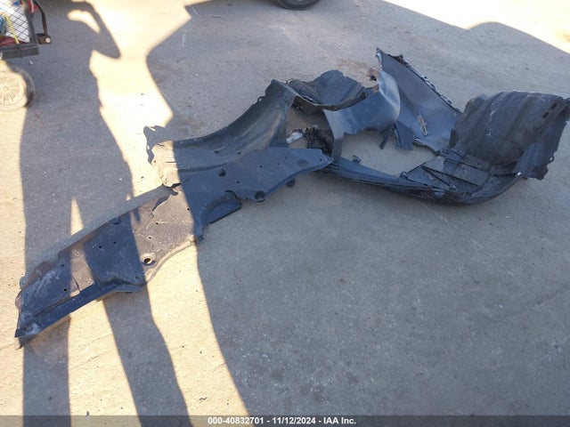 JTEAAAAH2NJ098067 Toyota VENZA LE