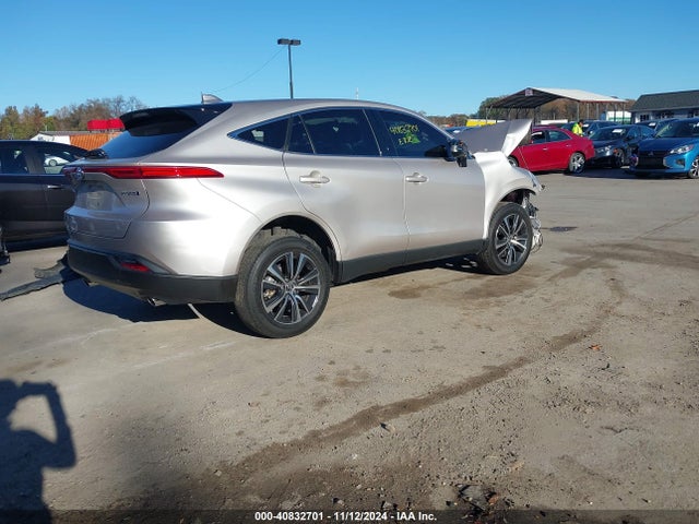 JTEAAAAH2NJ098067 Toyota VENZA LE