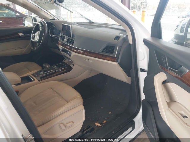 WA1BNAFY7J2012157 Audi Q5 2.0t Premium/2.0t Tech Premium