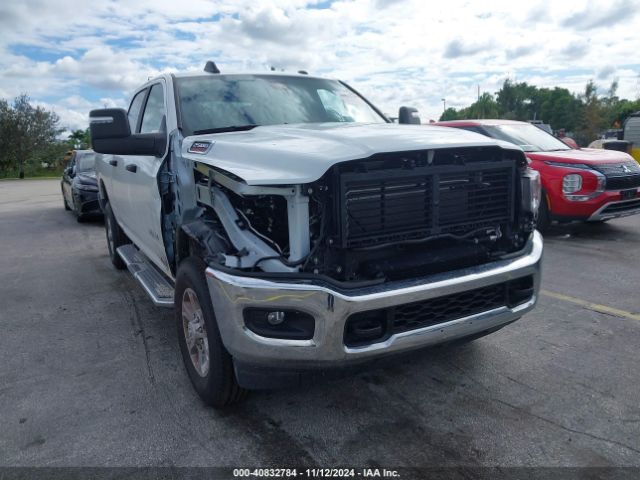 3C6UR5DL9RG349067 RAM 2500 Big Horn  4x4 6'4 Box
