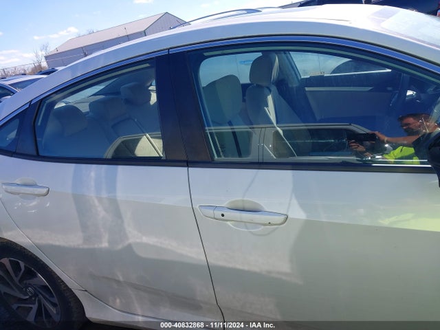 Honda CIVIC EX 2018 19XFC2F7XJE041360 Image 13