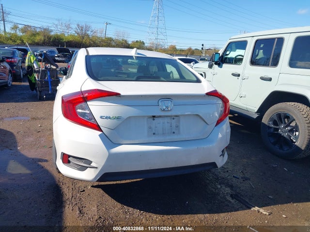 Honda CIVIC EX 2018 19XFC2F7XJE041360 Image 16