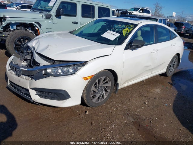 Honda CIVIC EX 2018 19XFC2F7XJE041360 Image 2