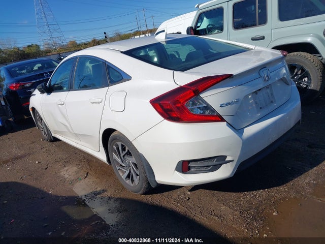 Honda CIVIC EX 2018 19XFC2F7XJE041360 Image 3