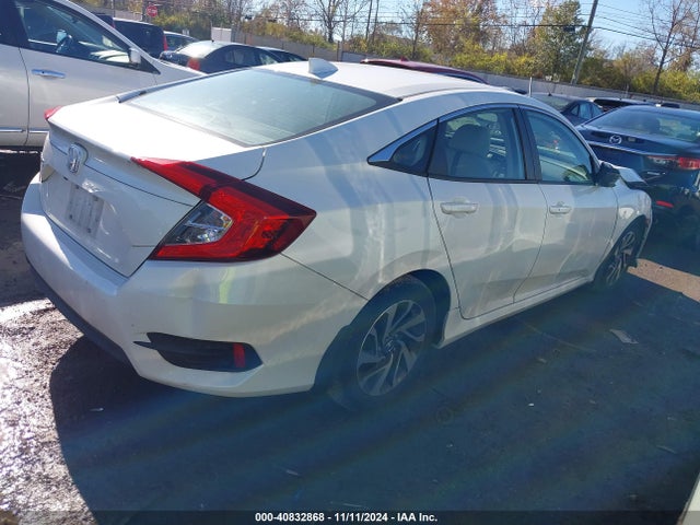 Honda CIVIC EX 2018 19XFC2F7XJE041360 Image 4