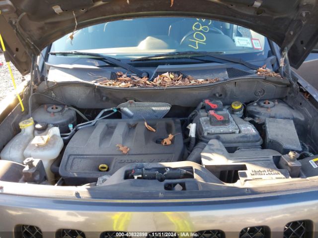 1C4NJRFBXFD155060 Jeep Patriot Latitude