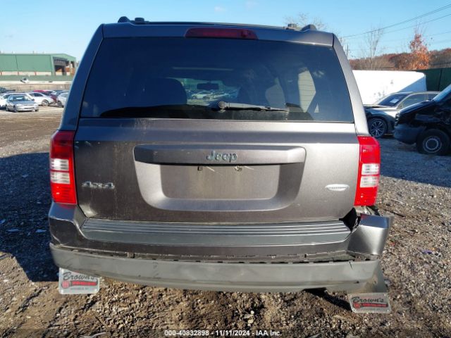 1C4NJRFBXFD155060 Jeep Patriot Latitude