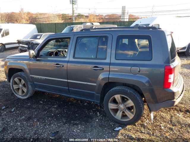 1C4NJRFBXFD155060 Jeep Patriot Latitude