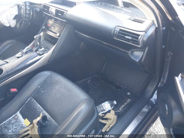 JTHCM1D25H5017683 Lexus IS 300