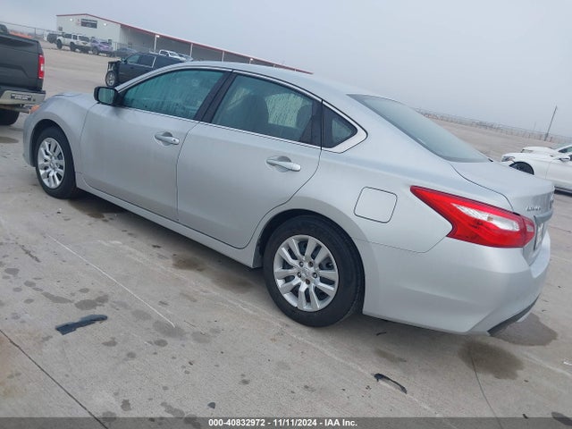 Nissan Altima 2.5 S 2017 1N4AL3APXHN343590 Image 3
