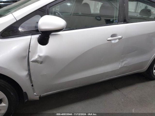 KNADM4A30G6634158 KIA RIO LX