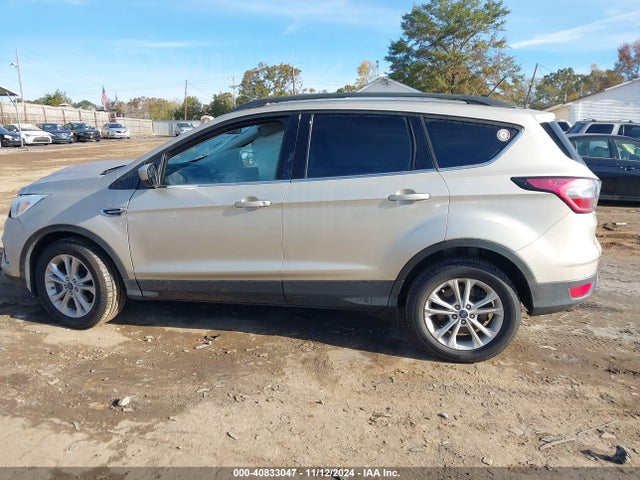 Ford ESCAPE SE 2018 1FMCU0GD1JUB04643 Image 14
