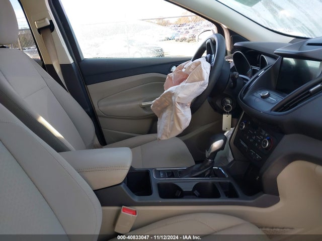Ford ESCAPE SE 2018 1FMCU0GD1JUB04643 Image 5