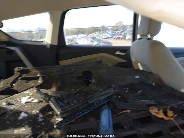 Ford ESCAPE SE 2018 1FMCU0GD1JUB04643 Image 8