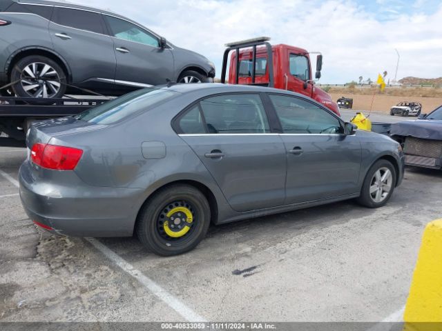 3VWLL7AJ8EM392182 Volkswagen Jetta 2.0l Tdi