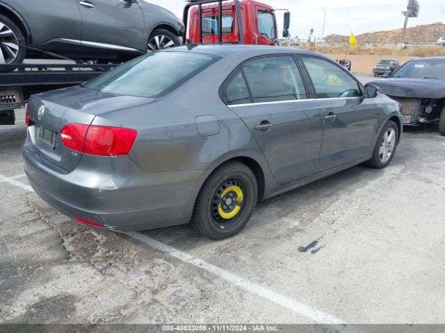 3VWLL7AJ8EM392182 Volkswagen Jetta 2.0l Tdi