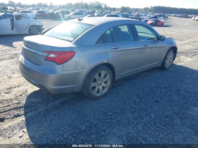 Chrysler 200 Touring 2014 1C3CCBBB4EN165238 Image 4