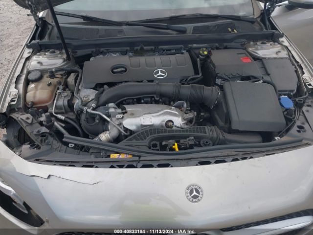 WDD3G4EB2KW001635 Mercedes-Benz A 220